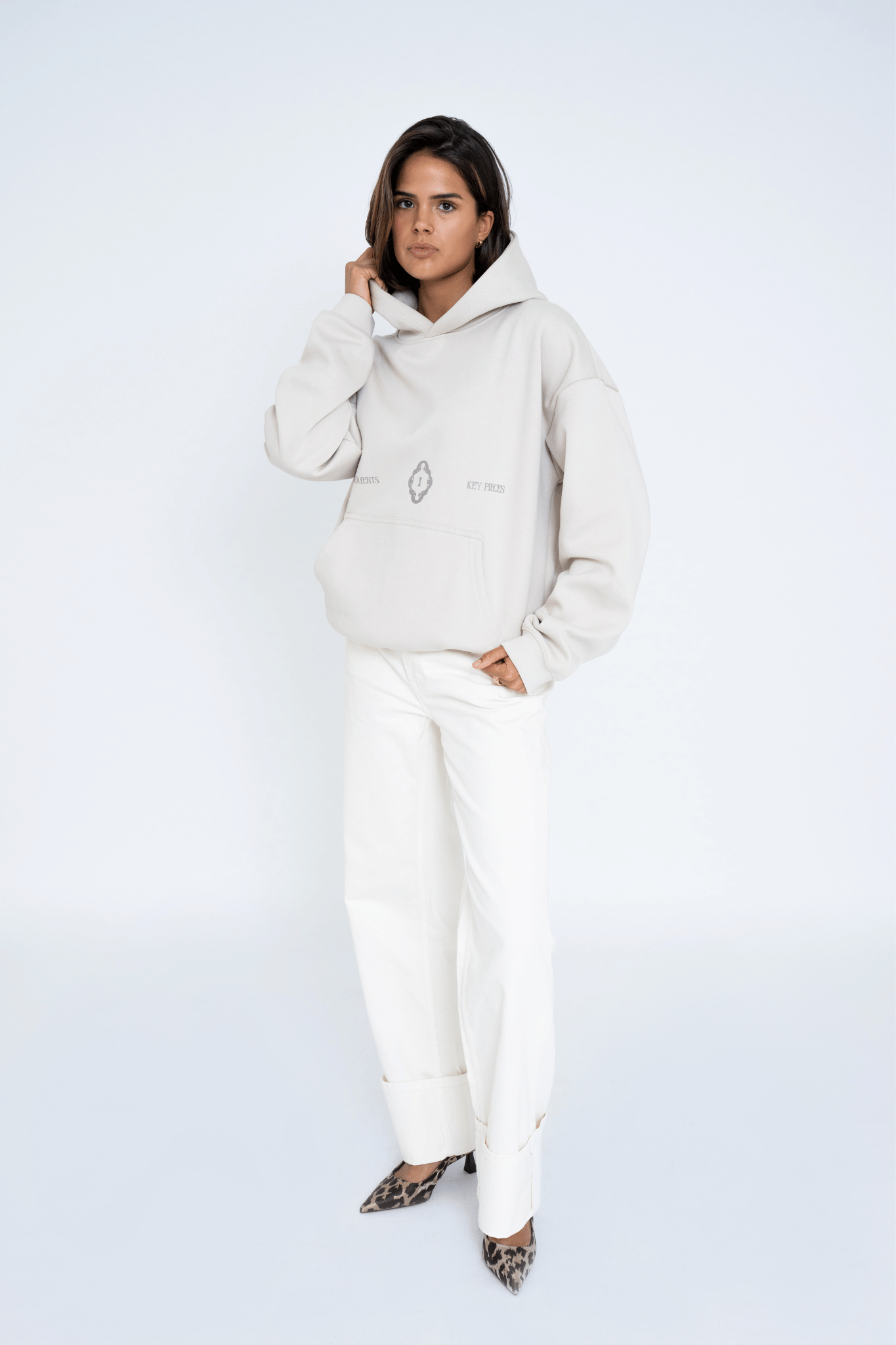 KEY MOMENTS HOODIE BEIGE