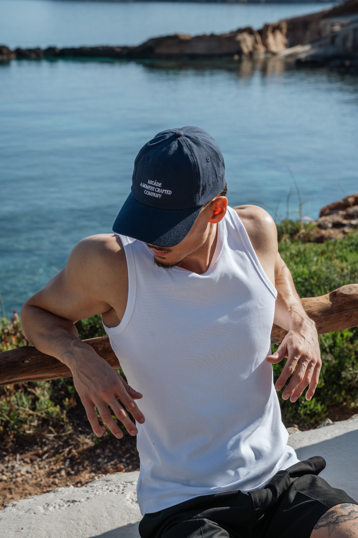 MOMENT CRAFTED CAP NAVY