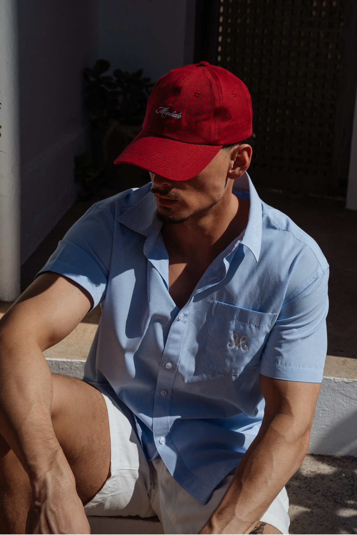 SCRIPT CAP RED
