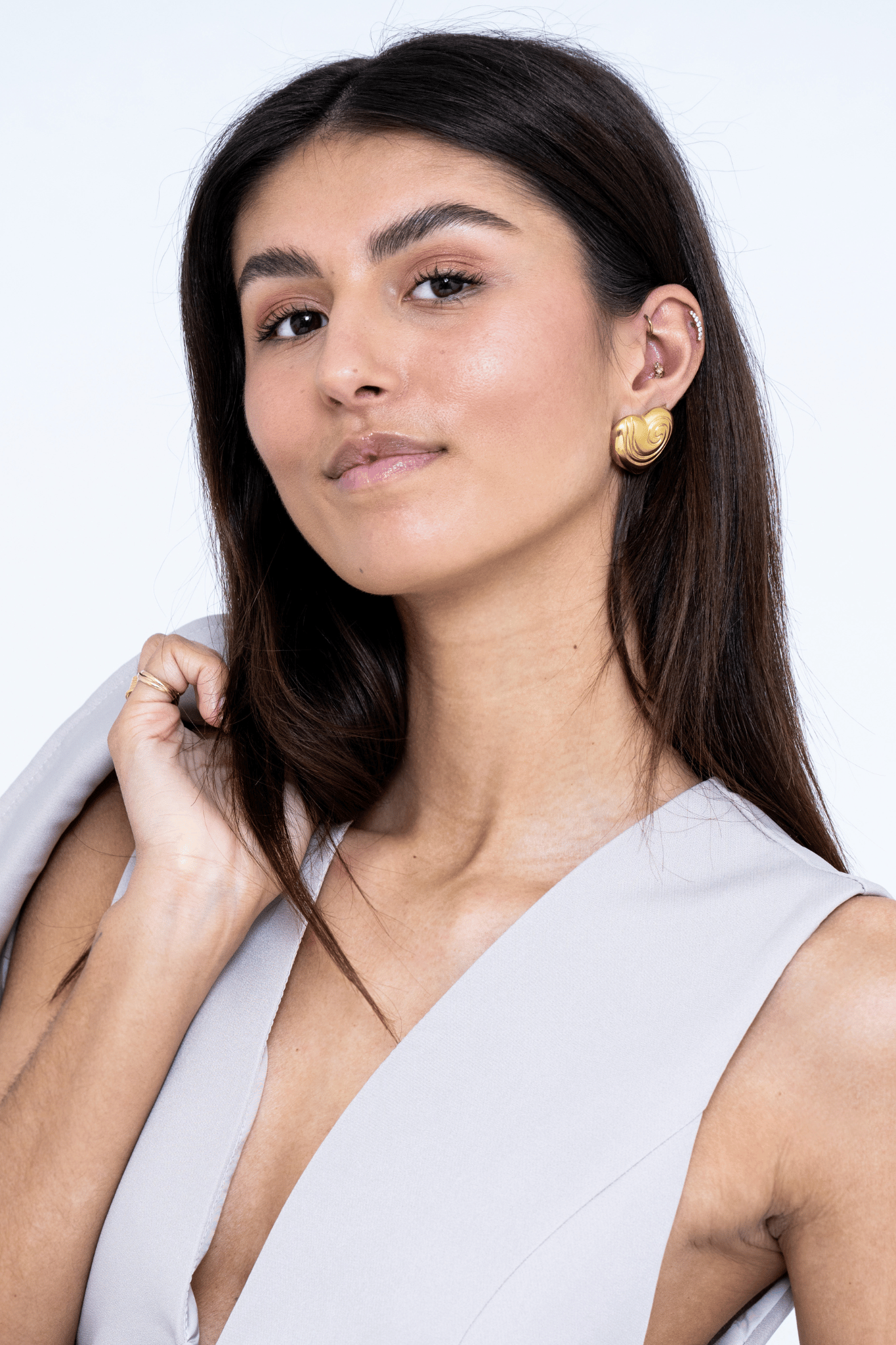 TEXTURED HEART EARRINGS GOLD
