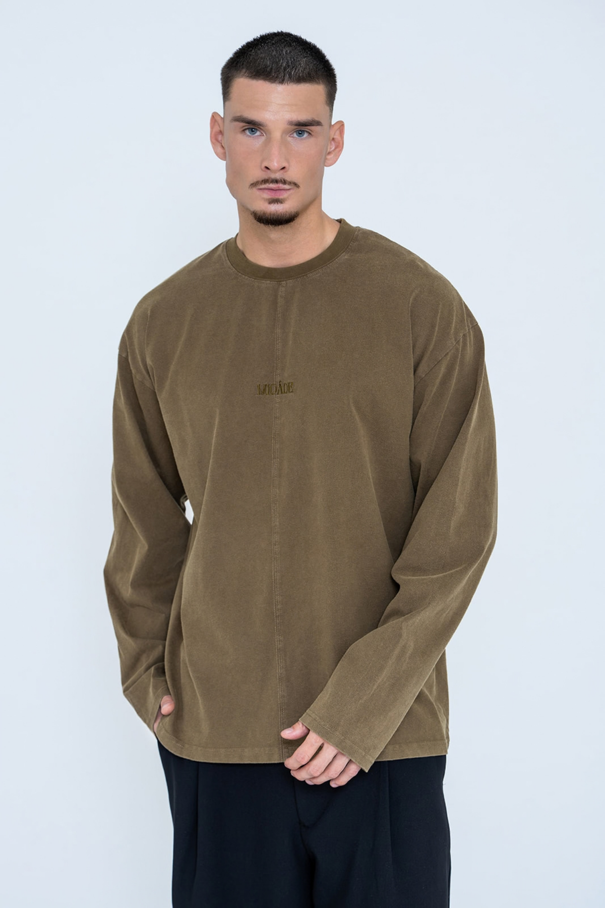 WASHED LONGSLEEVE ARMY GREEN