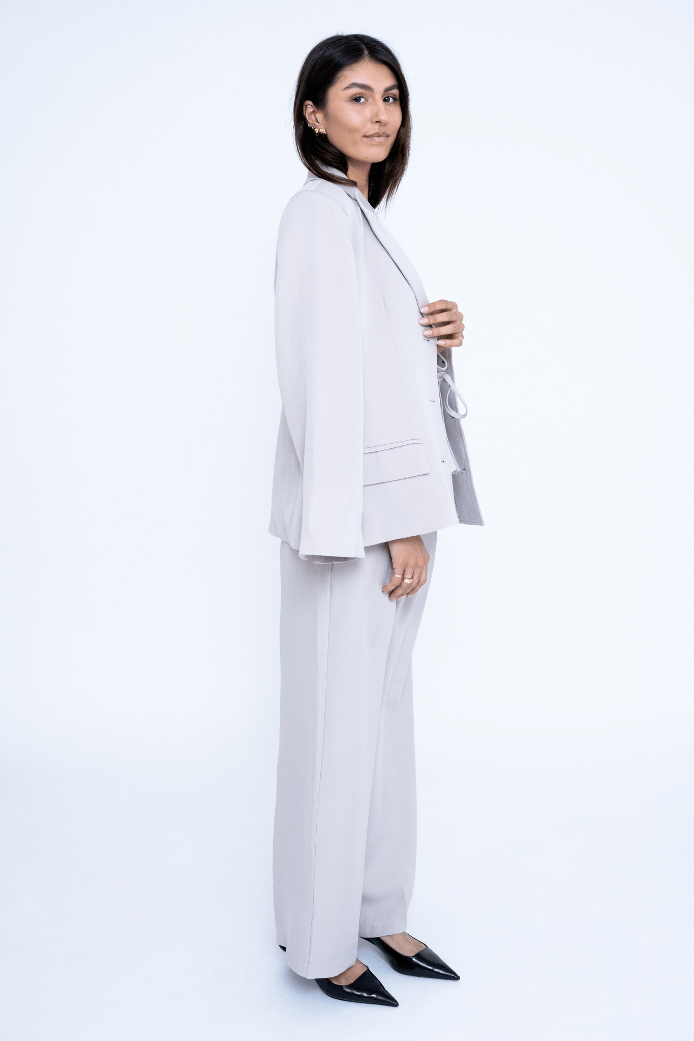 PADDED SHOULDER BLAZER SAND
