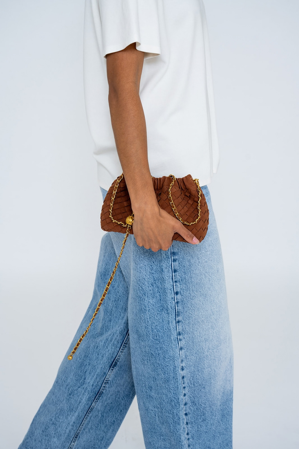 WOVEN SUEDE CROSSBODY BAG COGNAC