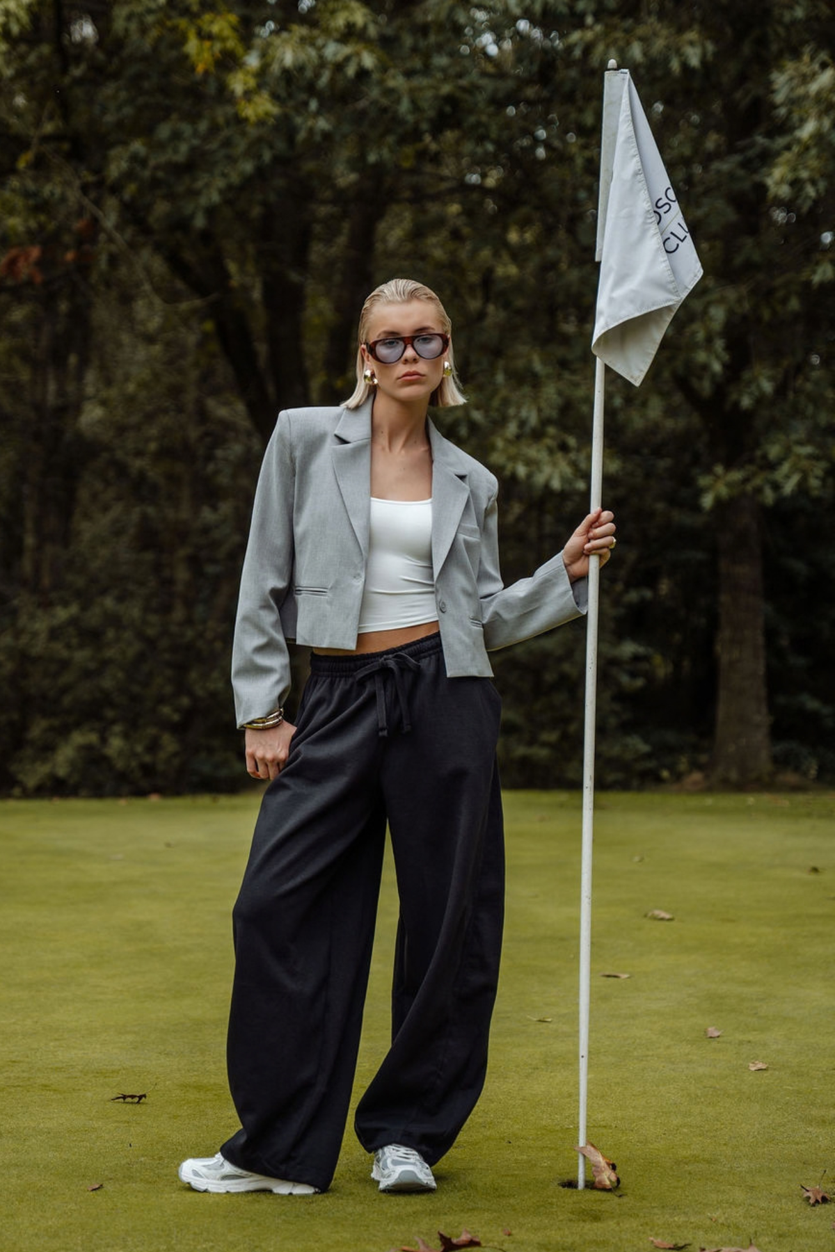 PADDED SHOULDER CROPPED BLAZER GREY