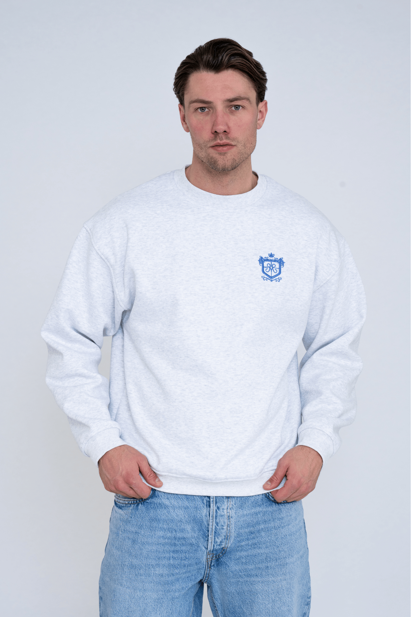 SHIELD CREWNECK GREY