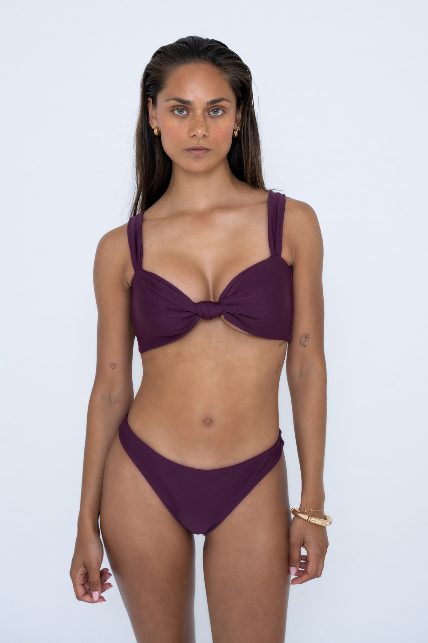 KNOTTED BIKINI TOP PLUM