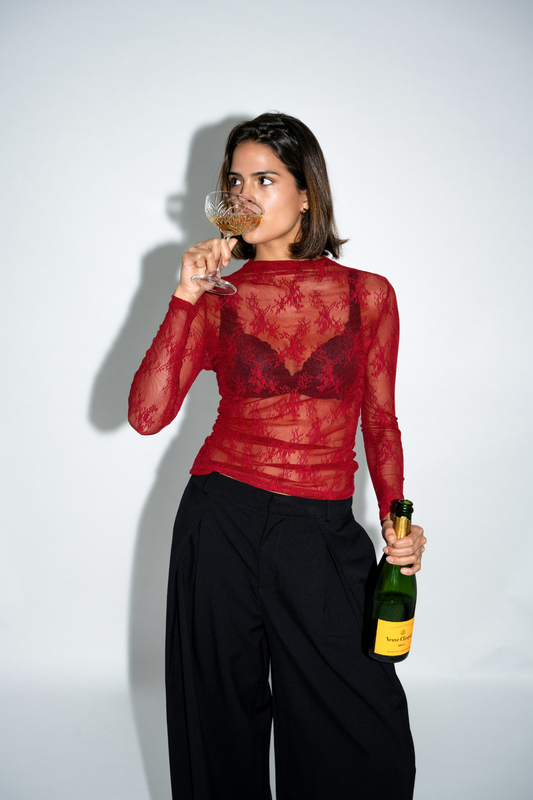 LACE TOP RED
