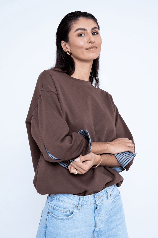 LAYERED SLEEVE SWEATER BROWN