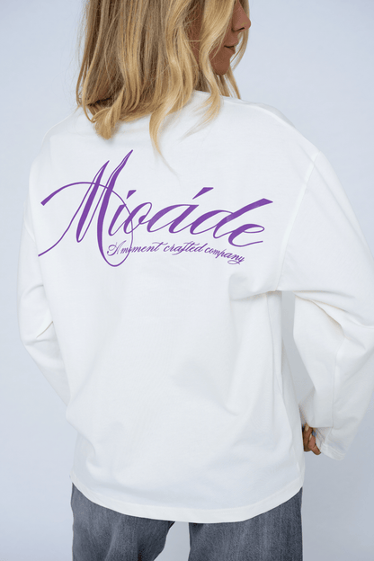 SCRIPT LONGSLEEVE CREAM