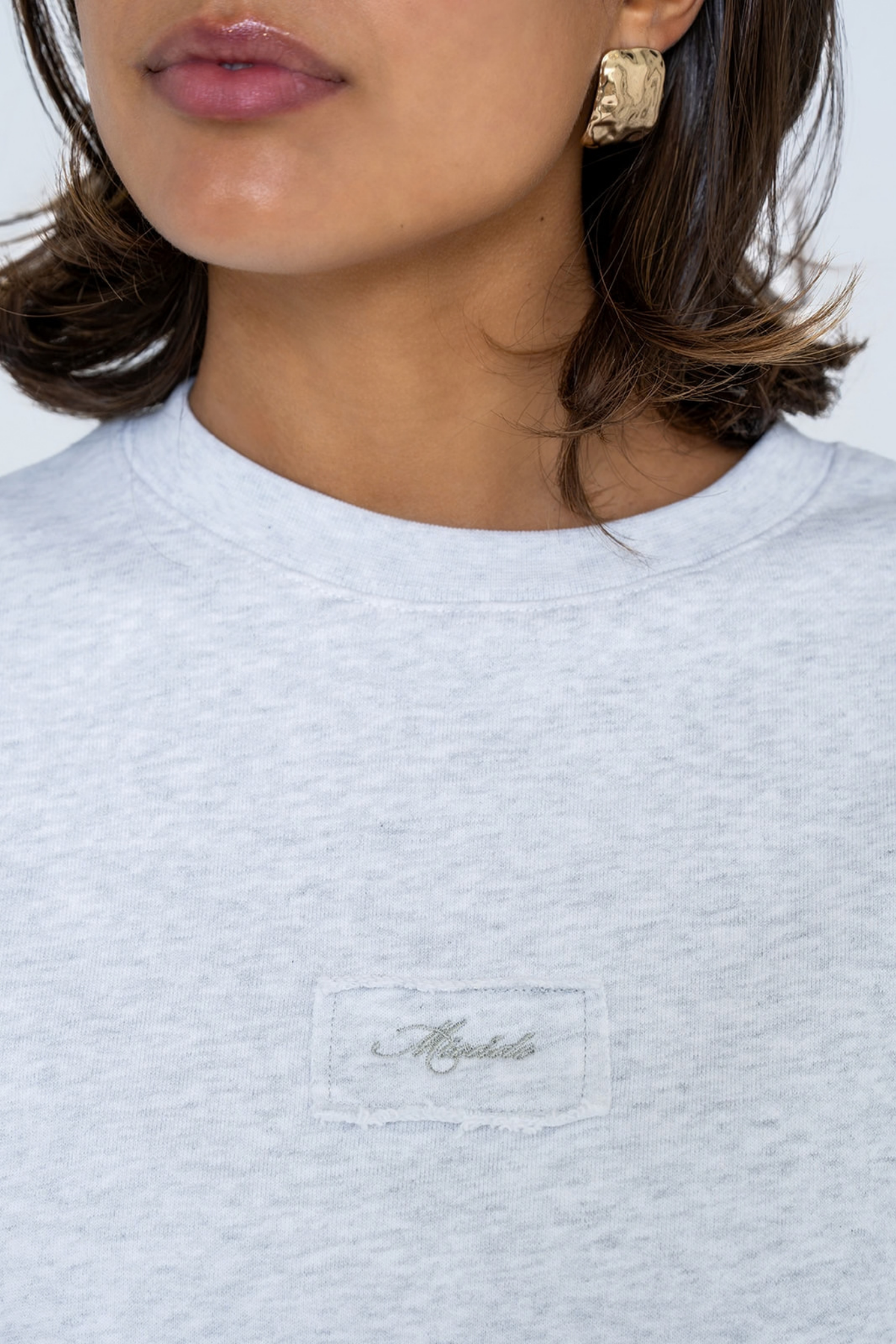 SCRIPT PATCH T-SHIRT GREY