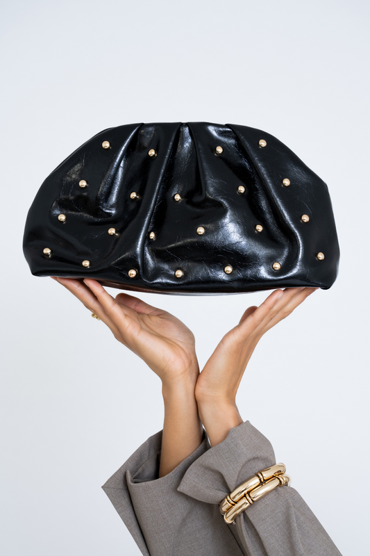 STUDDED CLUTCH BLACK