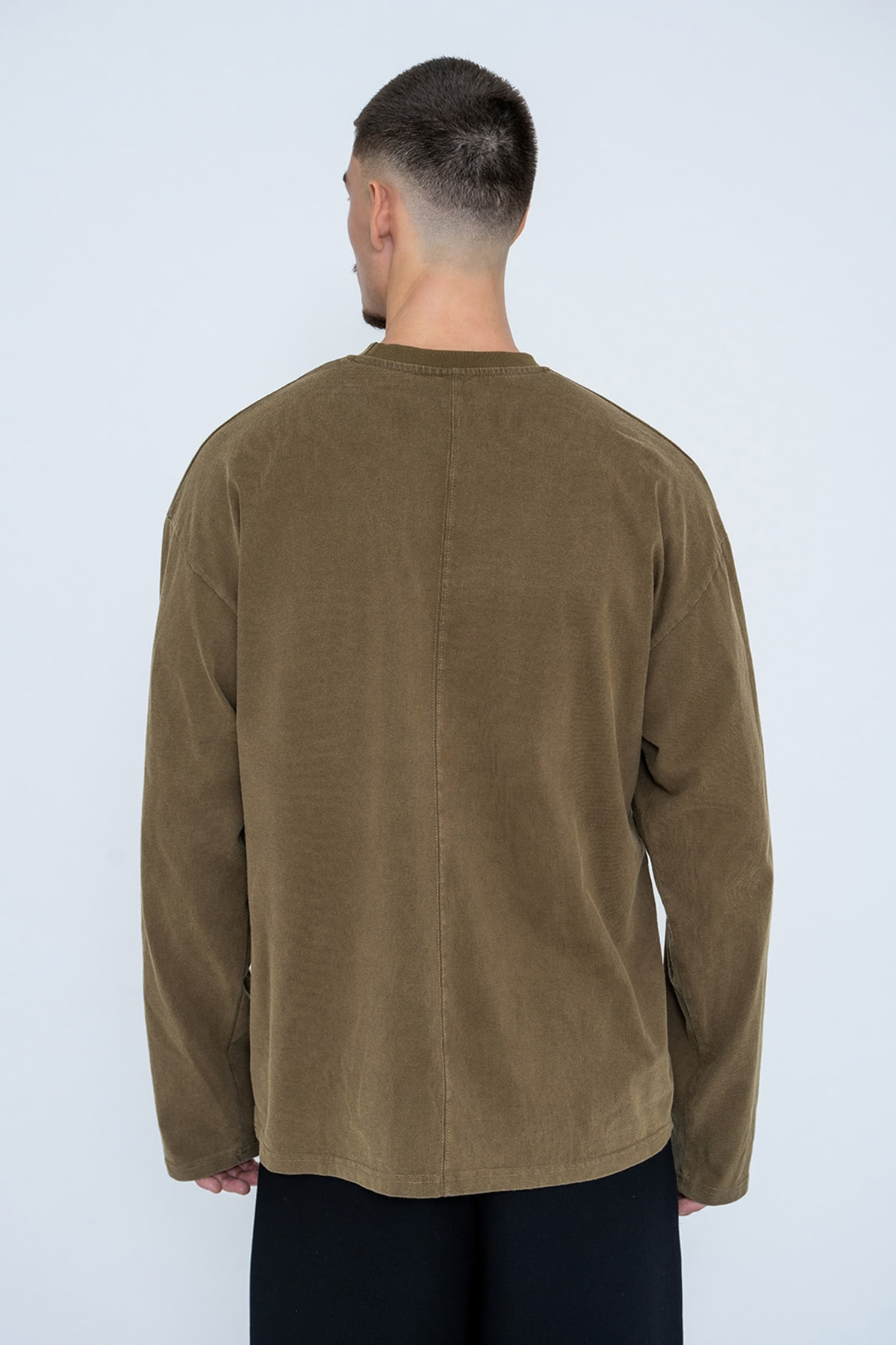 WASHED LONGSLEEVE ARMY GREEN